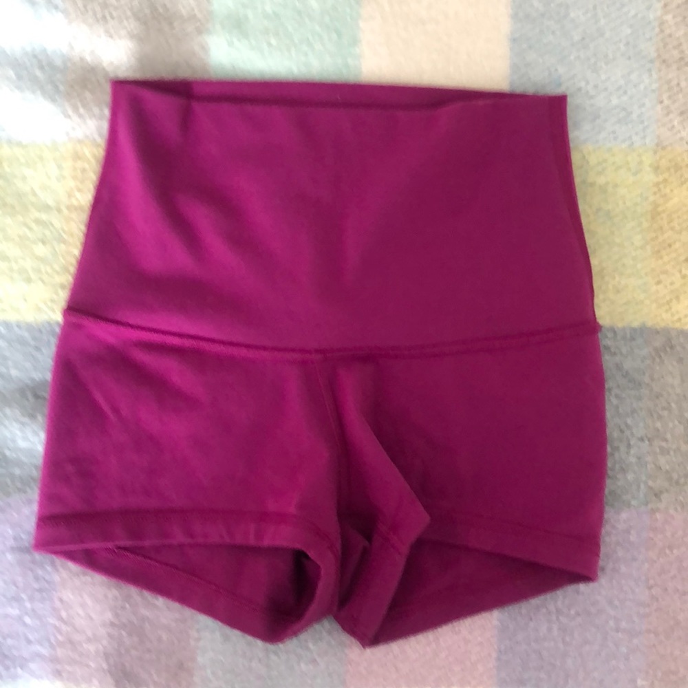 Lululemon Boogie Short Roll Down size 2 Regal Plum Yoga Gym shorts. EUC